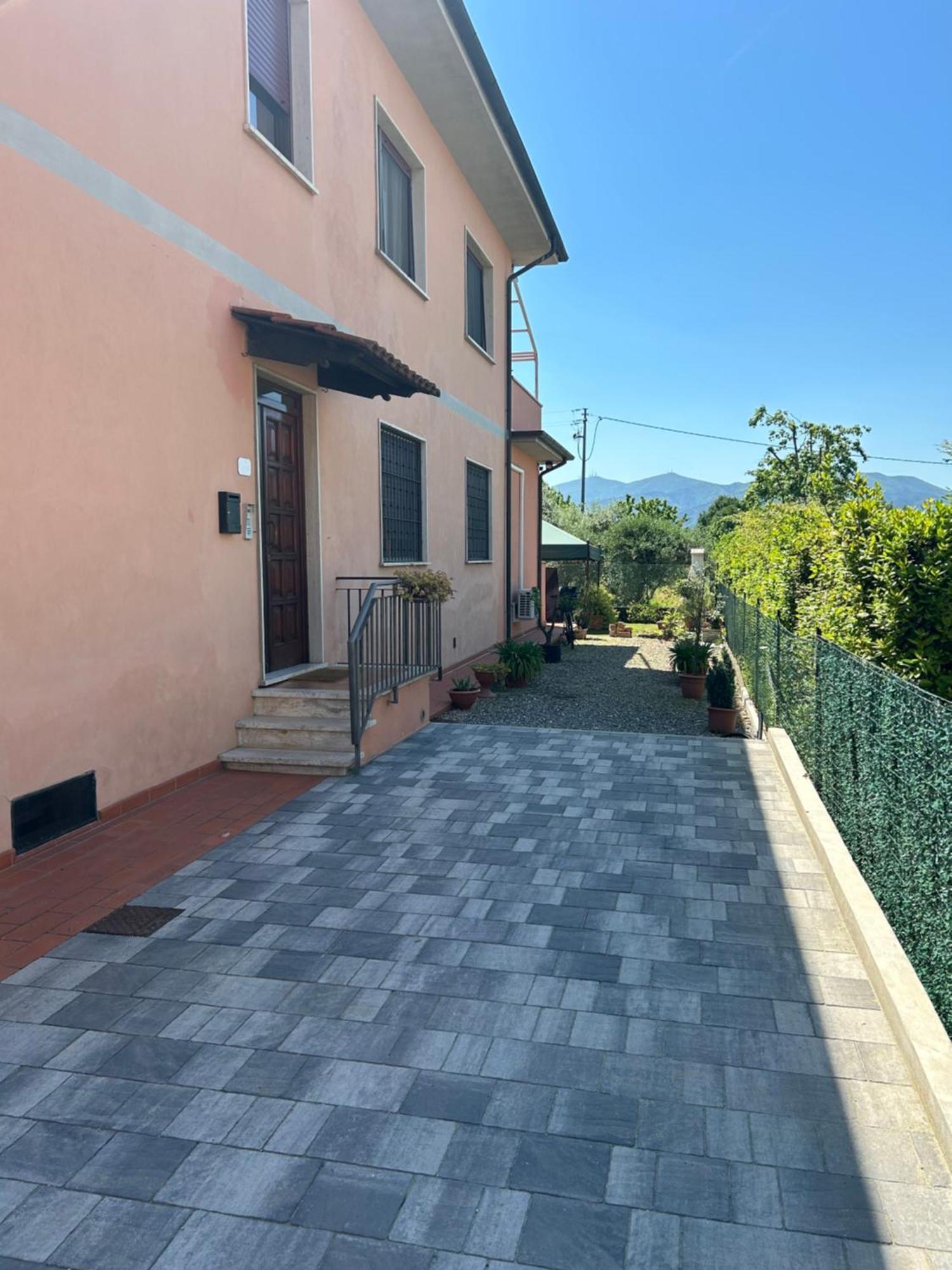 Albi'S House,Terrazza ,Wi-Fi, Parcheggio, Ac Apartment Lucca Ngoại thất bức ảnh
